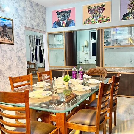Family Suit Касаулі Екстер'єр фото